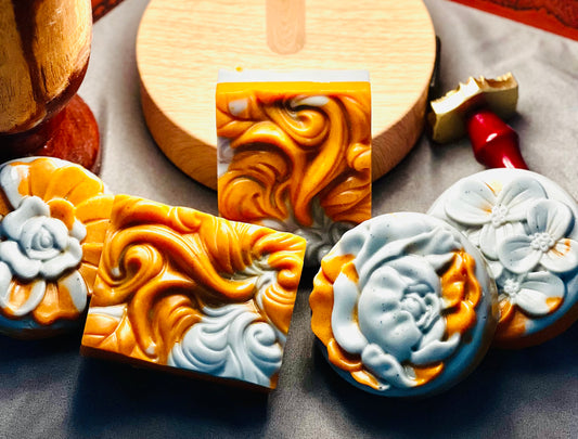 Cotton clean, Cambrian, clay, turmeric, organic goats, milk soap